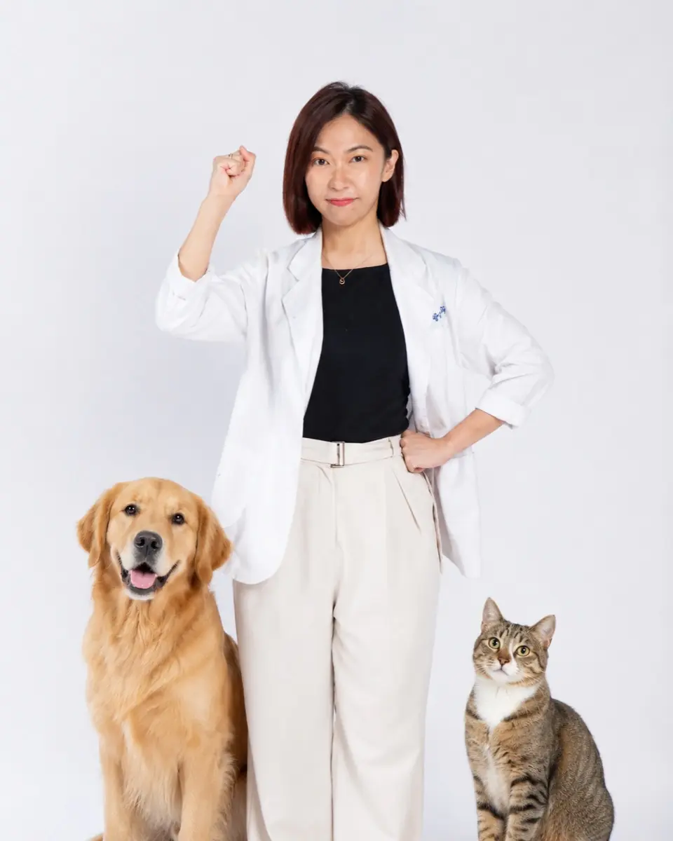 獸醫師 Emily 與狗狗、貓咪